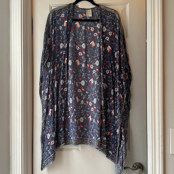 Japna Accessories - Japna red white and blue floral kimono one size